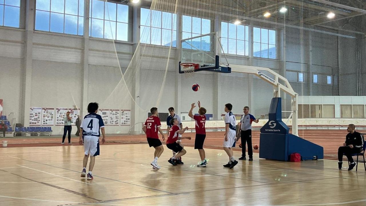 В Мурманске завершился Кубок губернатора по баскетболу среди школьных спортклубов